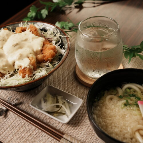 名物・チキン南蛮丼